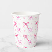ピンクの蝶結びの可愛らしいパターンが特徴の結婚前お披露目パーティー 紙コップ (正面)