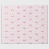 ピンクの蝶結びの髪飾りをつけた彼女は、 ブライダルシャワーの最中だ ラッピングペーパー (フラット)