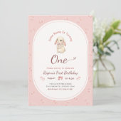 ピンクの蝶結び付きのうさぎが1歳の誕生日を迎えます 招待状 (スタンド正面)