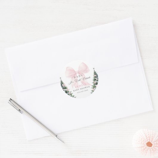 ピンクの蝶結び 外は寒いよ 赤ちゃん歓迎ステッカー ラウンドシール (封筒)