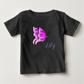 ピンクの蝶 - 赤ちゃんの名前 ベビーTシャツ (正面)