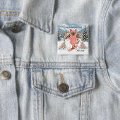 ピンクの衣装でスキーをする猫 女子パーティー 缶バッジ (インサイチュ)