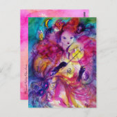 ピンクの衣装の仮装カーニバルミュージシャン ポストカード (正面/裏面)