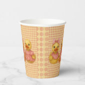 ピンクの衣装を着た可愛らしいアヒル・トリオ 紙コップ (右)