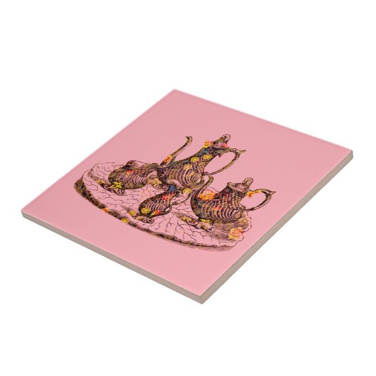 ピンクの装飾的なタイルのヴィンテージのティーポット タイル (側面)