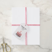 ピンクの誕生日ケーキと燃えるろうそく ギフトタグ (より糸付き)