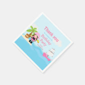 ピンクの誕生日パーティーでかわいいブルネット海賊少女 スタンダードカクテルナプキン (角)