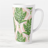 ピンクの谷の花のユリの花束 カフェラテマグ (右)