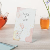 ピンクの象のカードとギフトサイン 台座サイン (インサイチュ)