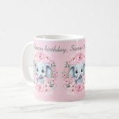 ピンクの象の誕生日スクリプトマグ コーヒーマグカップ (正面左)