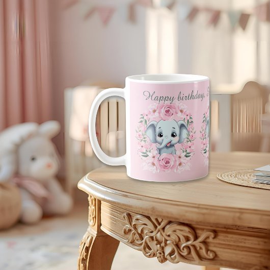 ピンクの象の誕生日スクリプトマグ コーヒーマグカップ