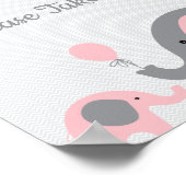 ピンクの象の赤ちゃんシャワーの好意を取る1つのサイン ポスター (角)