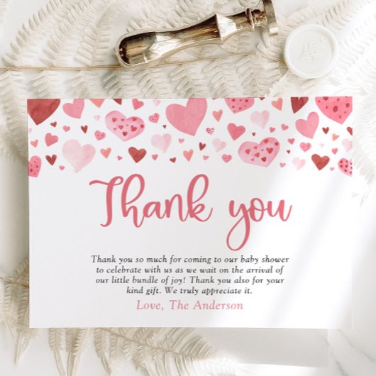 ピンクの赤いハートバレンタインスイートハートベビーシャワー サンキューカード