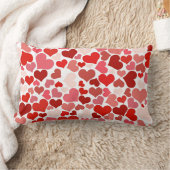 ピンクの赤いハートパターンバレンタインデー愛ギフト ランバークッション (ブランケット)