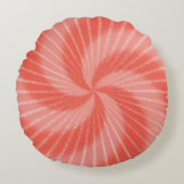 ピンクの赤くサイケデリックな絞り染めの渦巻 ラウンドクッション (正面)