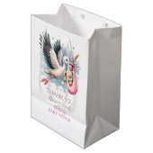 ピンクの赤ちゃんシャワーを待つことができる ミディアムペーパーバッグ (正面アングル)