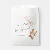 ピンクの赤ちゃん女の子のモダンシャワーを待つことができる フェイバーバッグ (正面)