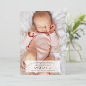 ピンクの赤ちゃん女の子の出生告知カード (スタンド正面)