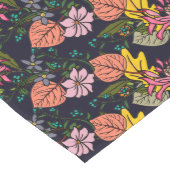 ピンクの赤と黄色のアスターの花の黒板 ミディアムテーブルランナー (コーナー)