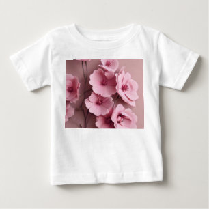 ピンクの赤面バラ審美的フローラルパターン ベビーTシャツ