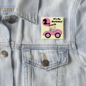 ピンクの車の女の子2nd誕生日Tシャツとギフト 缶バッジ (インサイチュ)