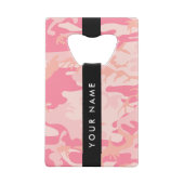 ピンクの迷彩パターン、お名前、パーソナライズ クレジットカード栓抜き (裏面)