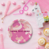 ピンクの迷彩柄の紙皿 ペーパープレート (パーティー)