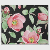ピンクの野生のばら色の水彩画の花の黒い背景 ラッピングペーパー (フラット)