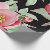 ピンクの野生のばら色の水彩画の花の黒い背景 ラッピングペーパー (角)