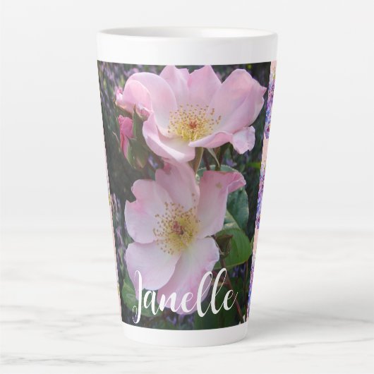 ピンクの野生のバラ花フローラ写真ママ母の日 カフェラテマグ (正面)