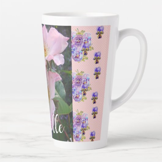 ピンクの野生のバラ花フローラ写真ママ母の日 カフェラテマグ (右)