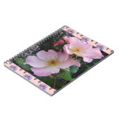 ピンクの野生のバラ花フローラ写真ママ母の日 ノートブック (左側)