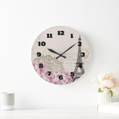 ピンクの野生の花が付いているヴィンテージのエッフェル塔のコラージュ ラージ壁時計 (ホーム)