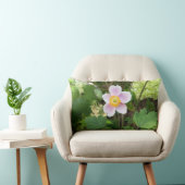 ピンクの野生の花のスロー枕 | 植物の花柄デザイン ランバークッション (椅子)