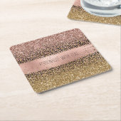ピンクの金ゴールドヒョウのプリントスパークル スクエアペーパーコースター (アングル)