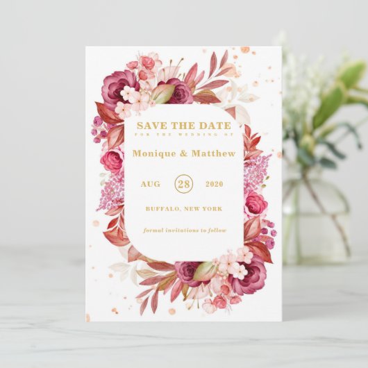 ピンクの金ゴールド牡丹の結婚式の日付カードを保存 招待状 (スタンド正面)