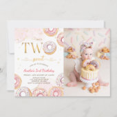 ピンクの金ゴールド2つのスイートドーナツ2nd誕生日の写真 招待状 (正面)
