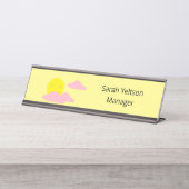 ピンクの雲と日の出:淡い黄色 デスクネームプレート (正面)