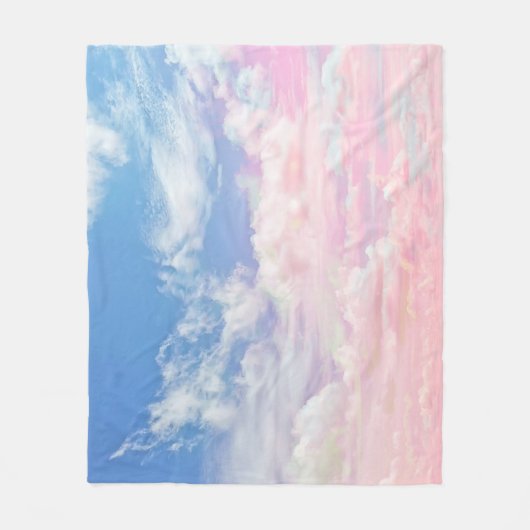 ピンクの雲の水色:グラデーション空。 フリースブランケット (正面)