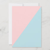 ピンクの青い三角形のパターンの仮想性別の表示 招待状 (裏面)