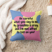 ピンクの青の黄色おばあちゃんはタットレ熱狂するール クッション (ブランケット)