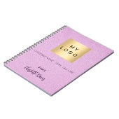 ピンクの革 ネームスクリプト ビジネス ロゴ ノートブック (左側)