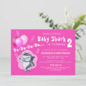 ピンクの風船の誕生日　キュートなピンクのサメ 招待状 (スタンド正面)