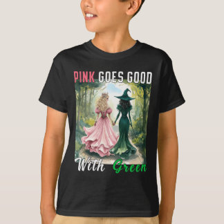 ピンクの魔女はハロウィンの緑の魔女と相性抜群 Tシャツ