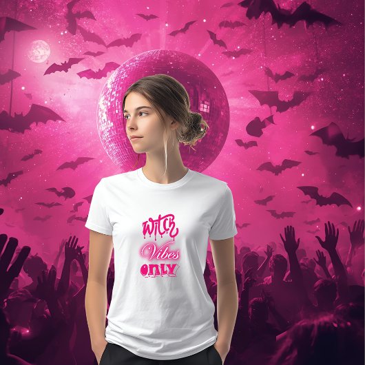 ピンクの魔女は、唯一のハロウィーンのタイポグラフィ女性を振動 トライブレンドＴシャツ