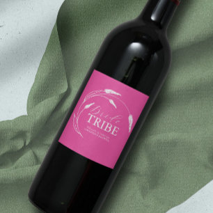 ピンクの鮮やか花嫁付き女性の提案ラベル ワインラベル