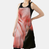 ピンクの鳥の写真をクローズアップする エプロン (インサイチュ)
