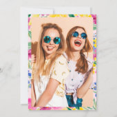 ピンクの黄色の明るいフローラ金ゴールドスクリプトSweet 16 招待状 (裏面)