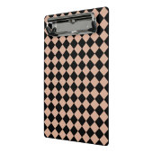 ピンクの黒い市松模様にダイヤモンドのパターン ミニクリップボード (アングル2)