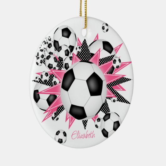 ピンクの黒い星の女の子が記念撮影したサッカーボール セラミックオーナメント (右)